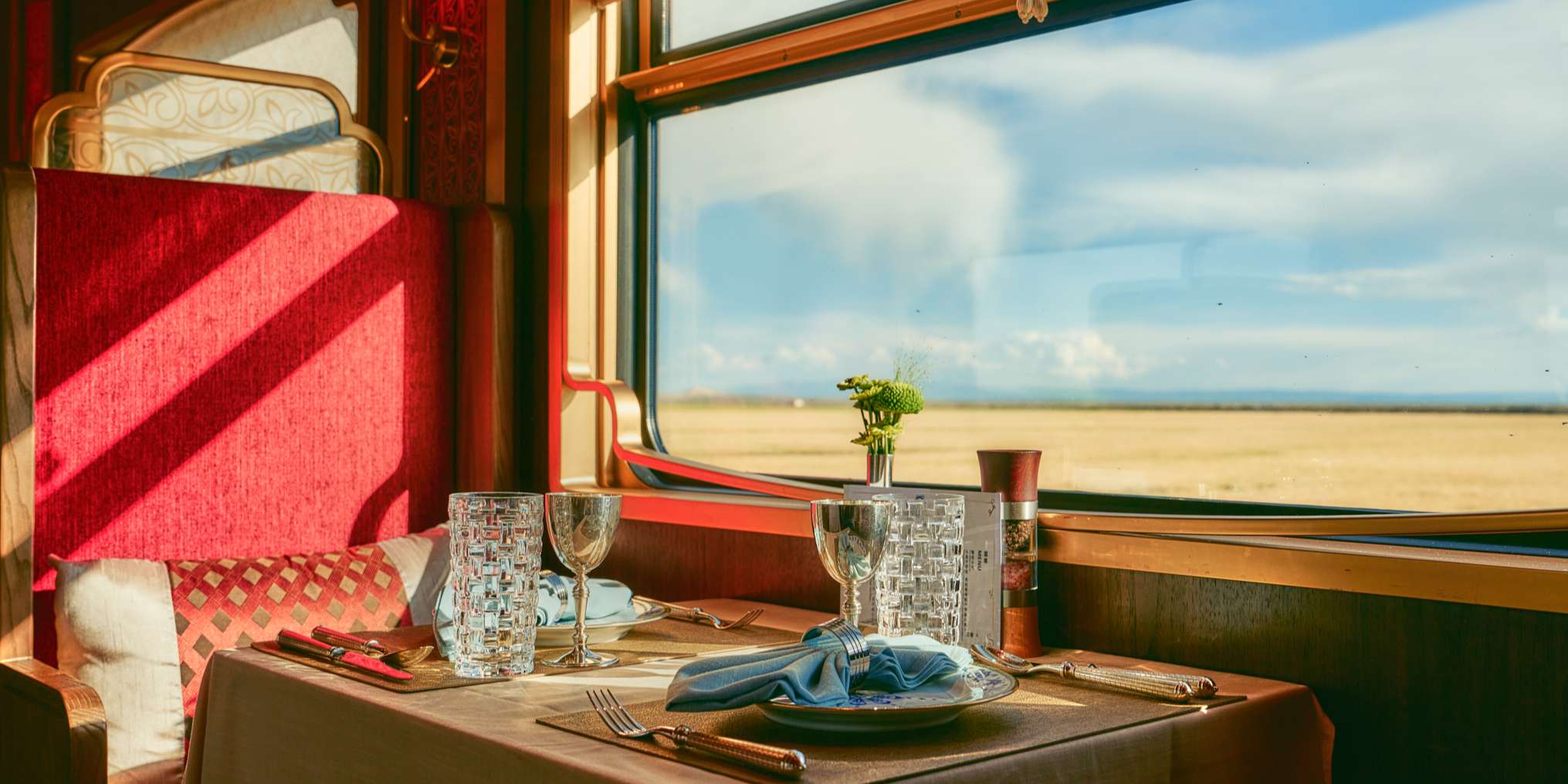 Feast Hall Dinning Car（Chinese Style）